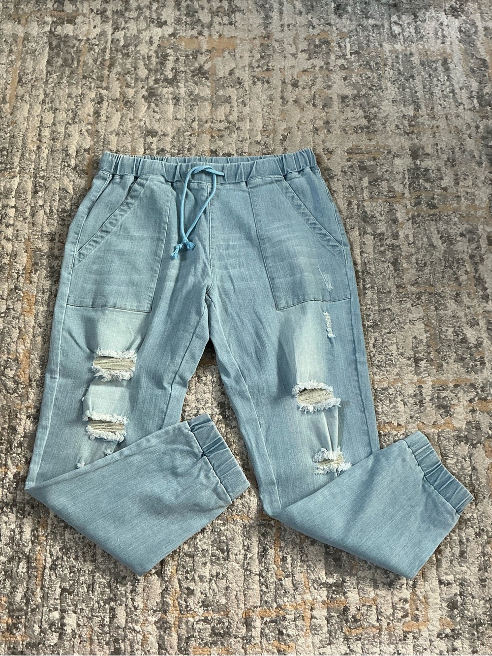 SUPER CUTE DISTRESSED DENIM JOGGERS! EUC! SIZE L